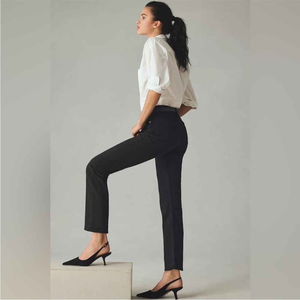 NWT Levi’s Wedgie High-Rise Straight Jeans in Black Sprout Wash | 29